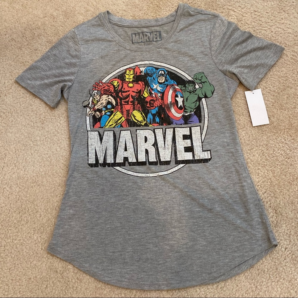NWT Disney’s Marvel grey character t-shirt size Sm